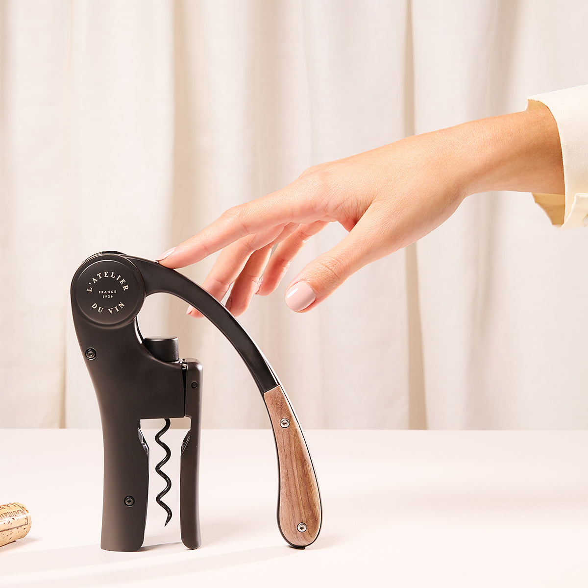 ТИРБУШОН L`ATELIER DU VIN OENO MOTION WOOD&BLACK