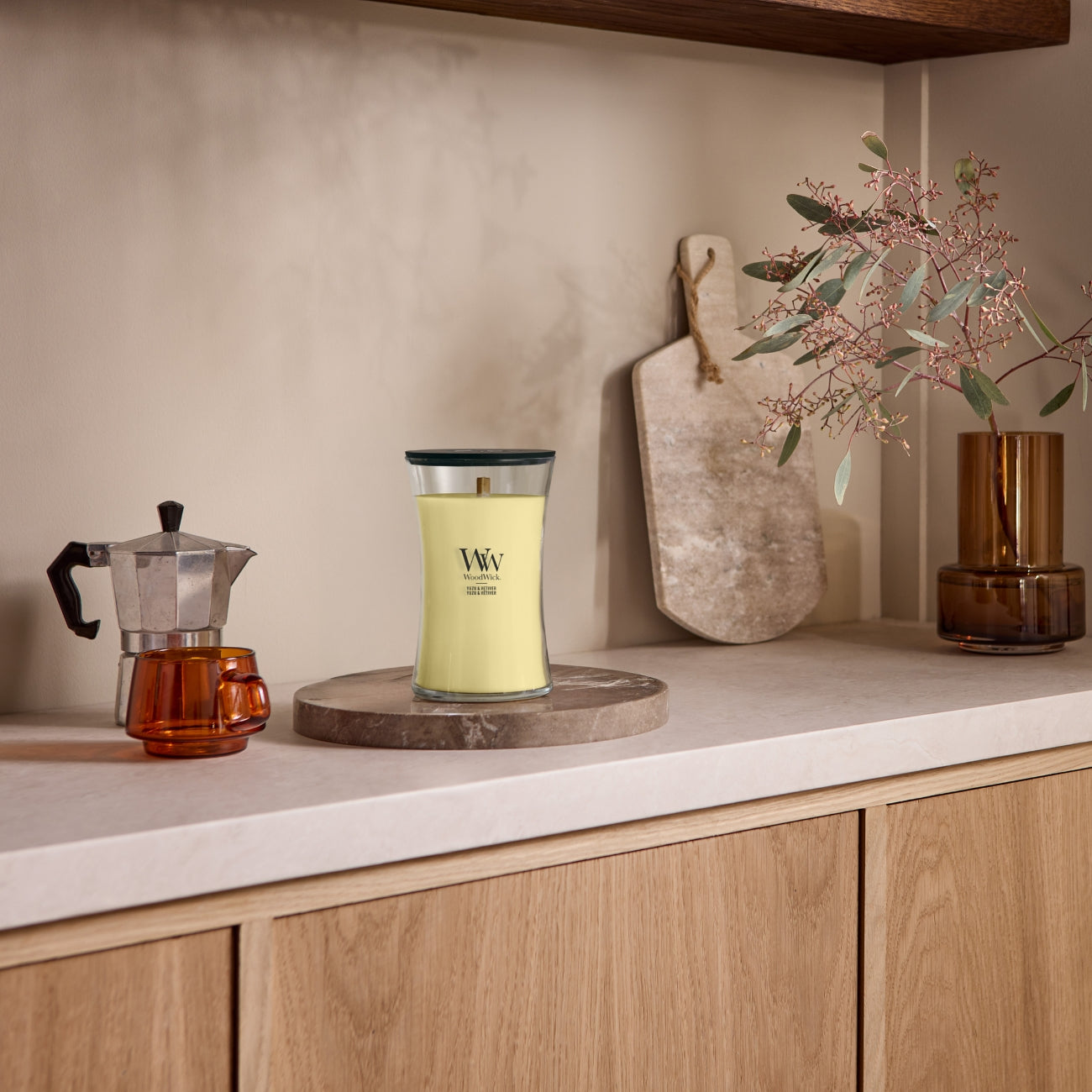 СВЕЩ WOOD WICK YUZU&VETIVER