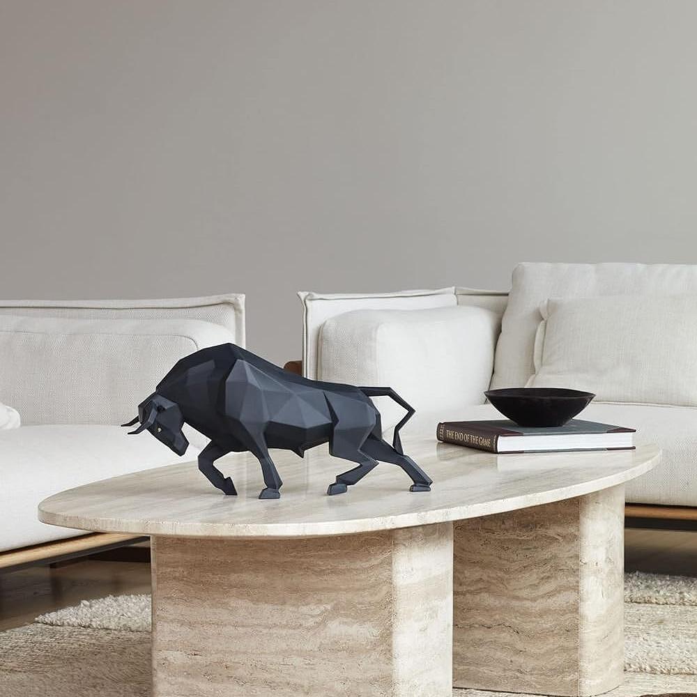 ДЕКОРАТИВНА ФИГУРА LLADRO BULL BLACK MAT 24Х50СМ