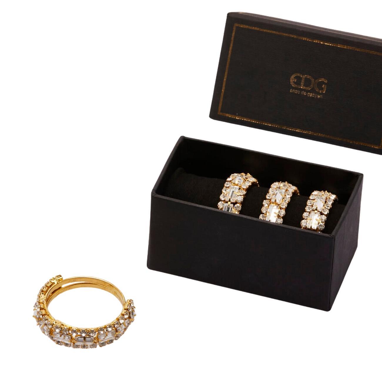 КОМПЛЕКТ ОТ 4БР ЗЛАТНИ ПРЪСТЕНИ ЗА САЛФЕТКИ С КАМЪНИ