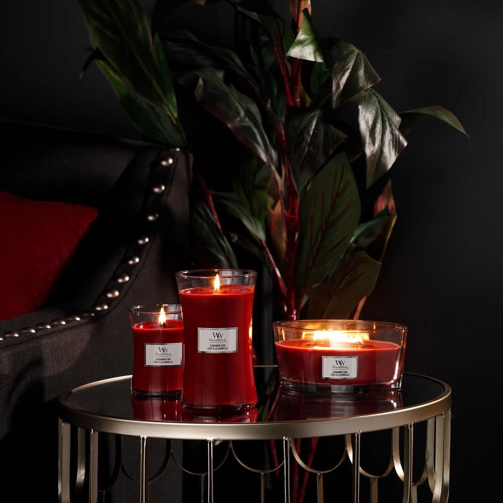 СВЕЩ WOOD WICK CINNAMON CHAI