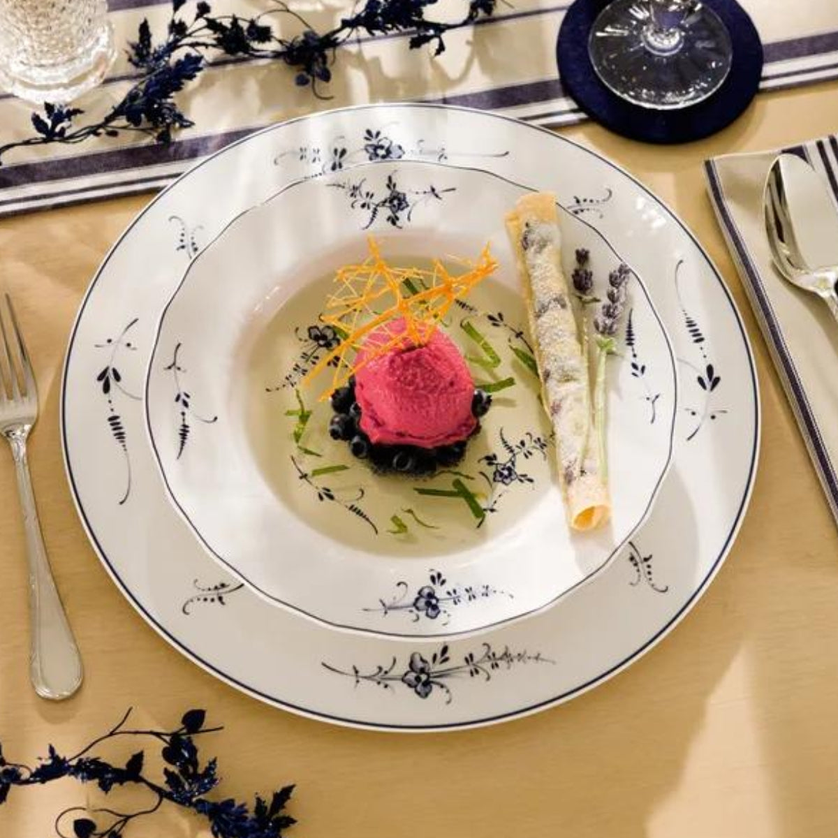 ЧИНИЯ 30 СМ VILLEROY & BOCH OLD LUXEMBOURG