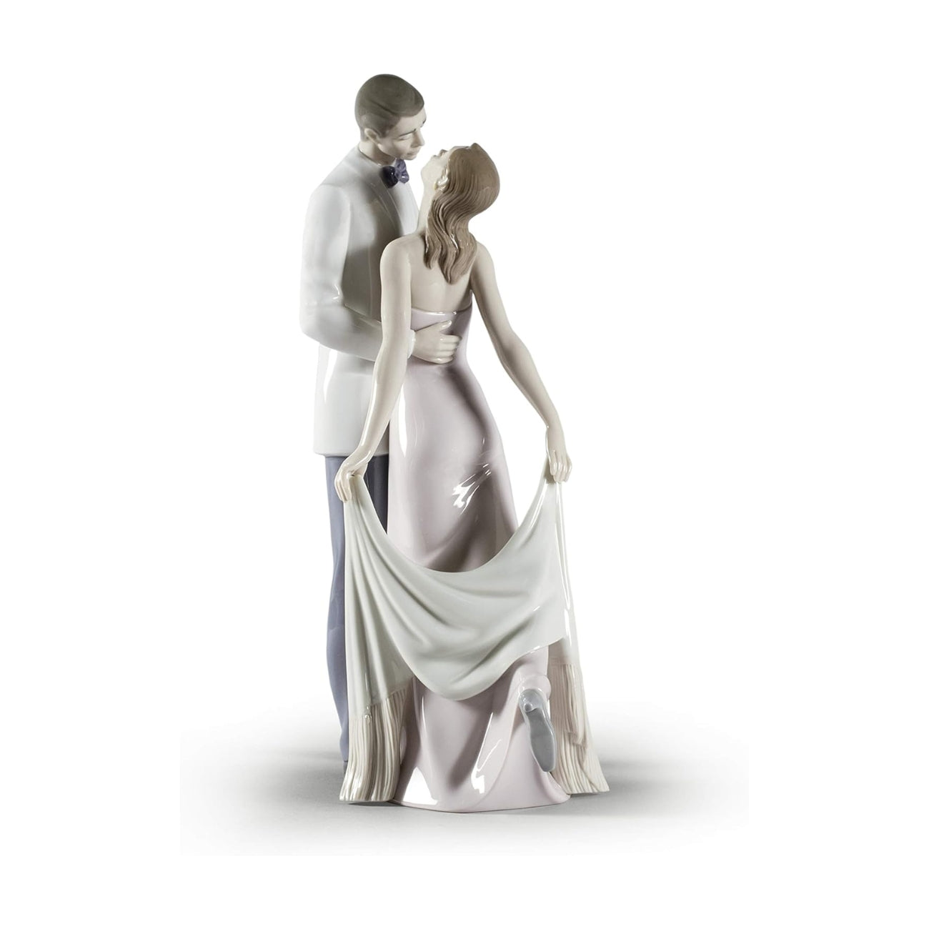 ДЕКОРАТИВНА ФИГУРА LLADRO HAPPY ANNIVERSERY 12,30Х32 СМ