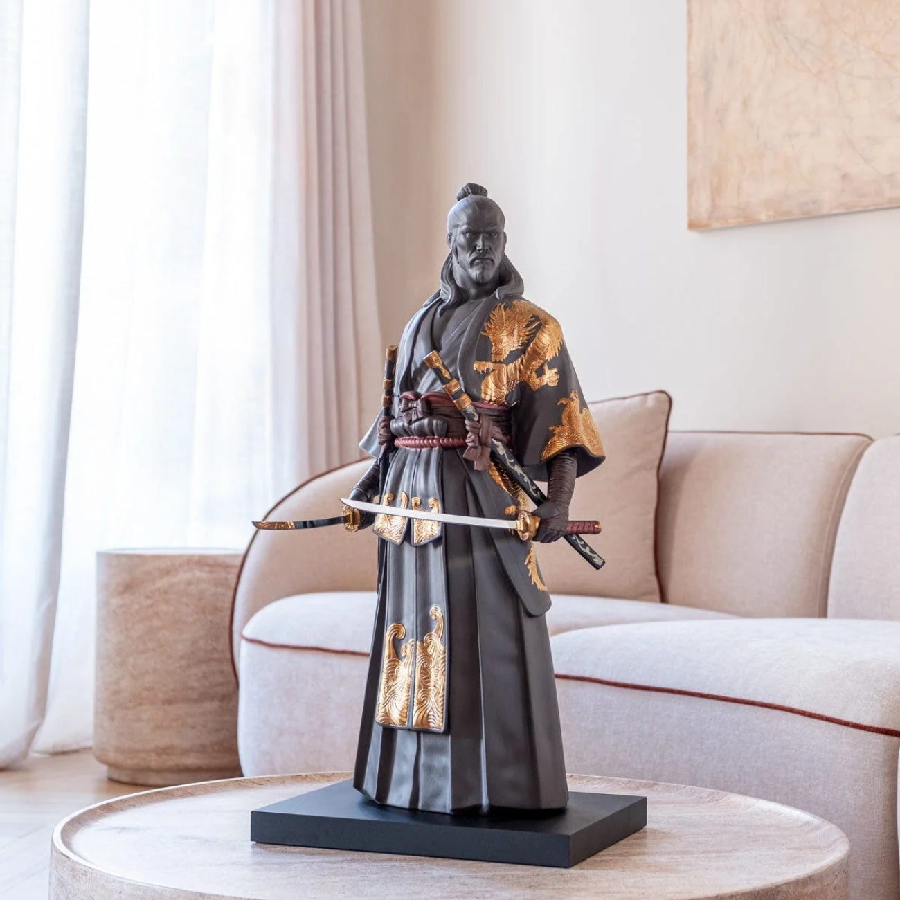 ДЕКОРАТИВНА ФИГУРА LLADRO SHOGUN 34Х68 СМ