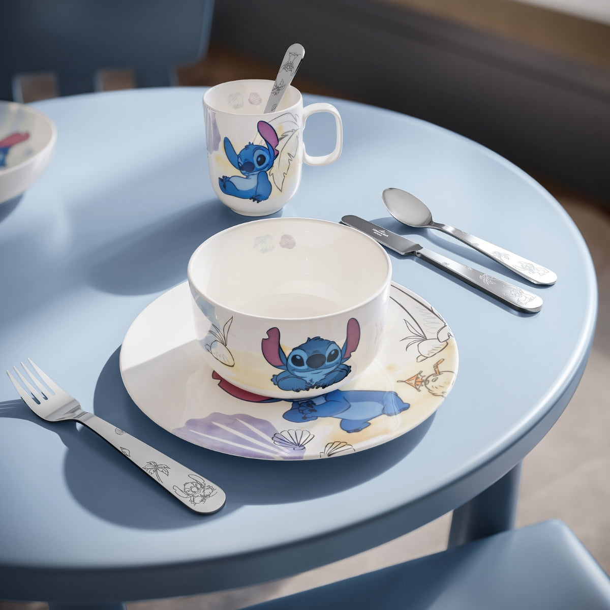 ДЕТСКИ КОМПЛЕКТ ЗА ХРАНЕНЕ VILLEROY&BOCH DISNEY STITCH - 7 ЧАСТИ