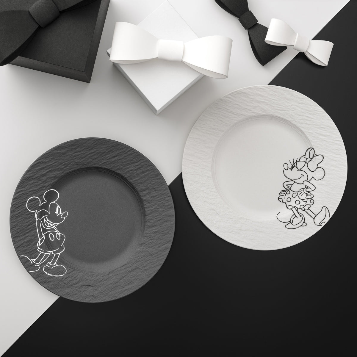 КОМПЛЕКТ ОТ 2БР ЧИНИИ 22СМ VILLEROY&BOCH MANUFACTURE ROCK MICKEY MOUSE BLACK/WHITE