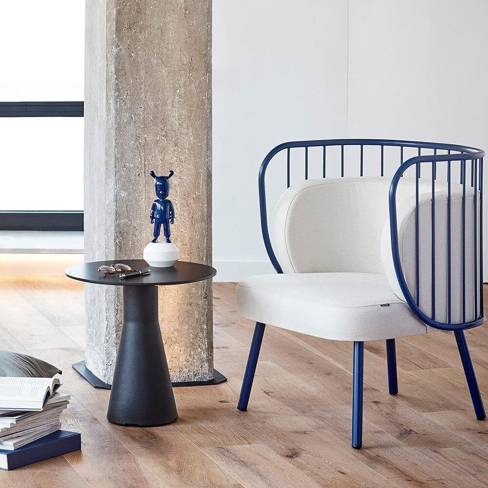 ДЕКОРАТИВНА ФИГУРА LLADRO THE DARK BLUE GUEST LITTLE 30Х11СМ