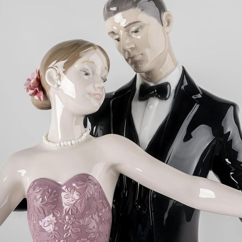 ДЕКОРАТИВНА ФИГУРА LLADRO ANNIVERSARY WALTZ
