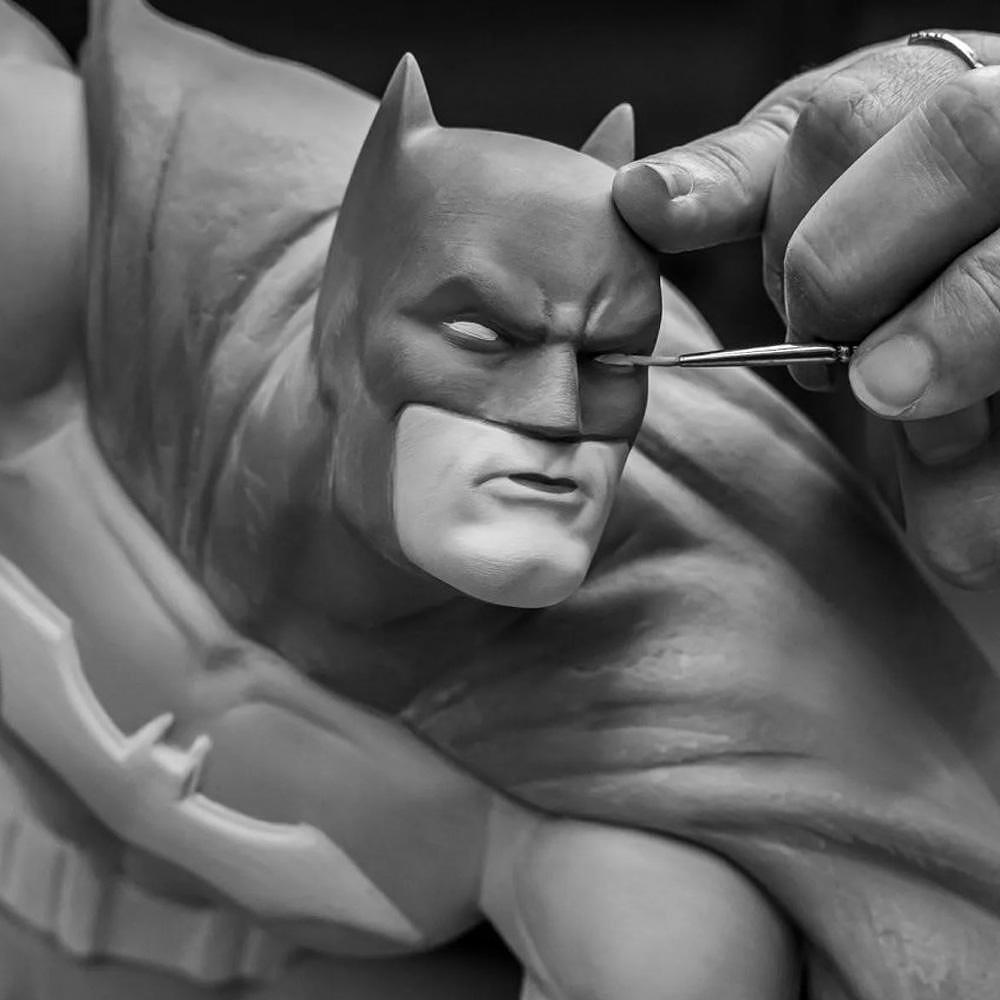 ДЕКОРАТИВНА ФИГУРА LLADRO BATMAN LE 44X43СМ