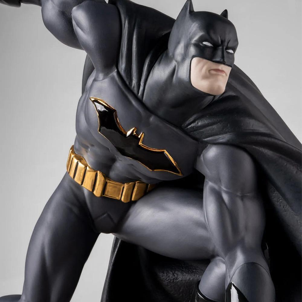 ДЕКОРАТИВНА ФИГУРА LLADRO BATMAN LE 44X43СМ