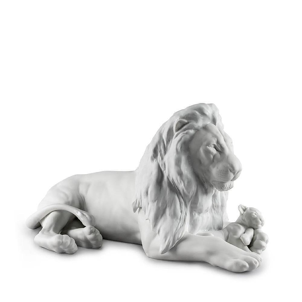 ДЕКОРАТИВНА ФИГУРА LLADRO LION WITH CUB 21X44СМ