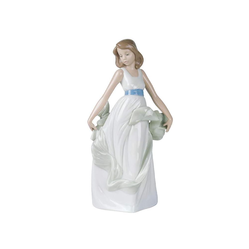 ДЕКОРАТИВНА ФИГУРА NAO BY LLADRO  WALKING ON AIR 27Х13СМ