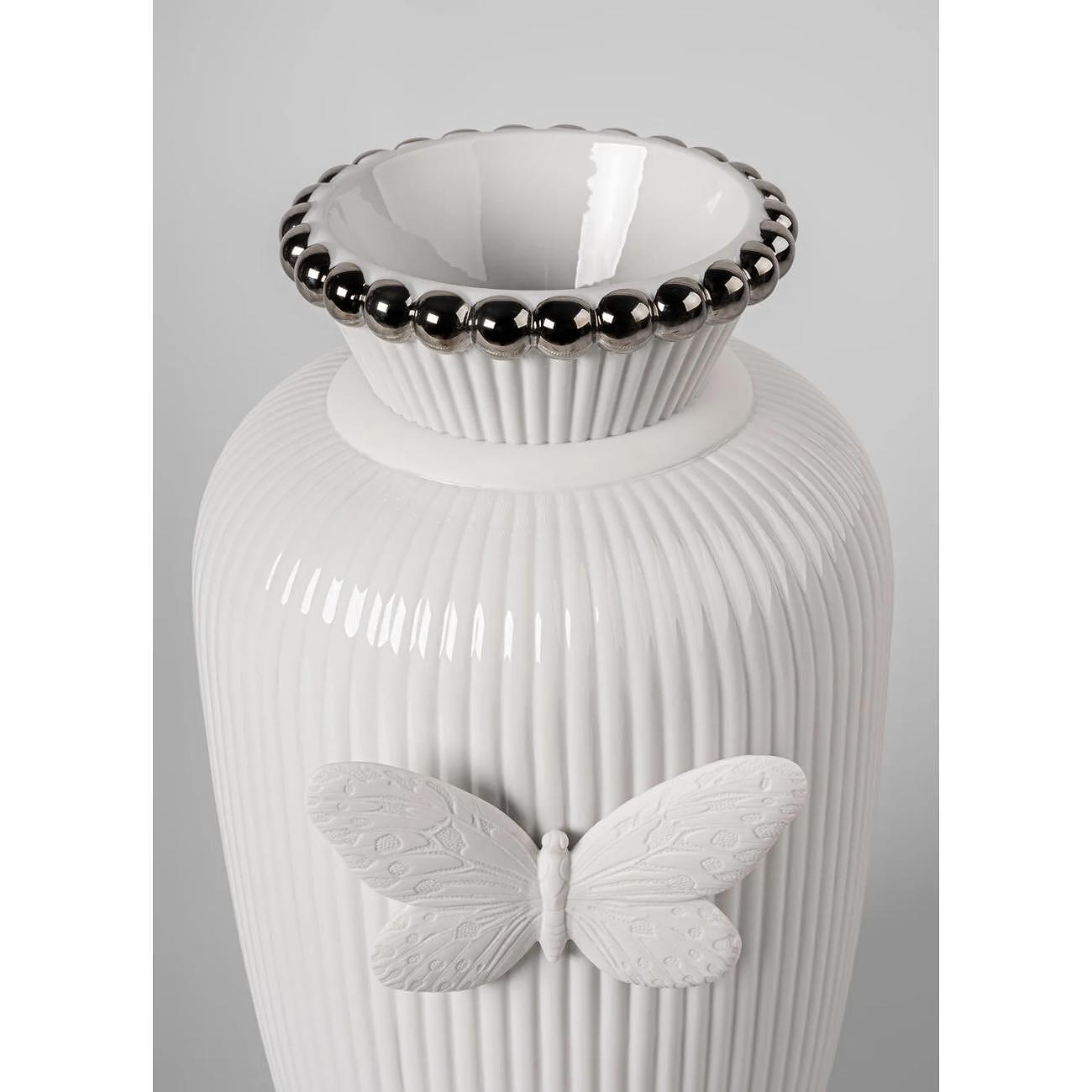 ДЕКОРАТИВНА ВАЗА LLADRO LADY LUCK BY OLGA HANONO 24Х39
