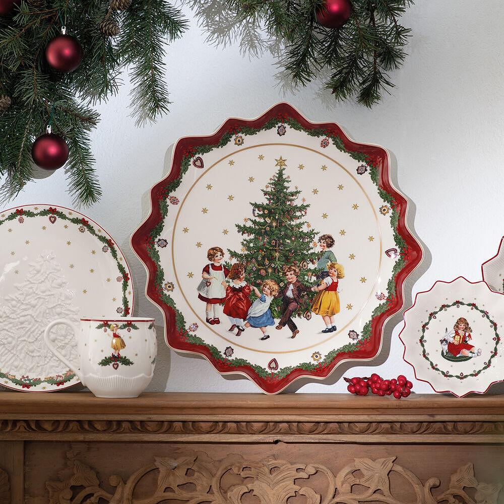 КОЛЕДНА ЧИНИЙКА VILLEROY&BOCH CHILD WITH TOY 17 СМ