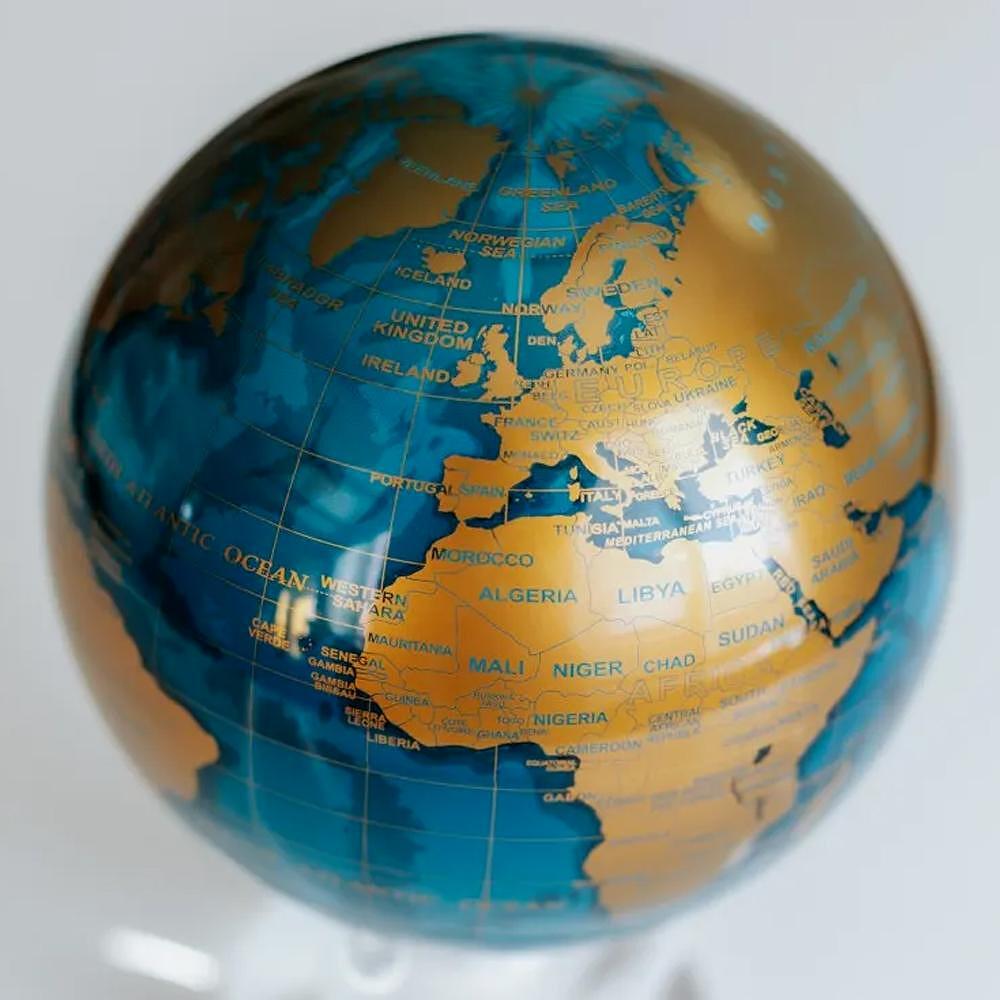 ВЪРТЯЩ СЕ ГЛОБУС MOVA  BLUE AND GOLD GLOBE 15 СМ