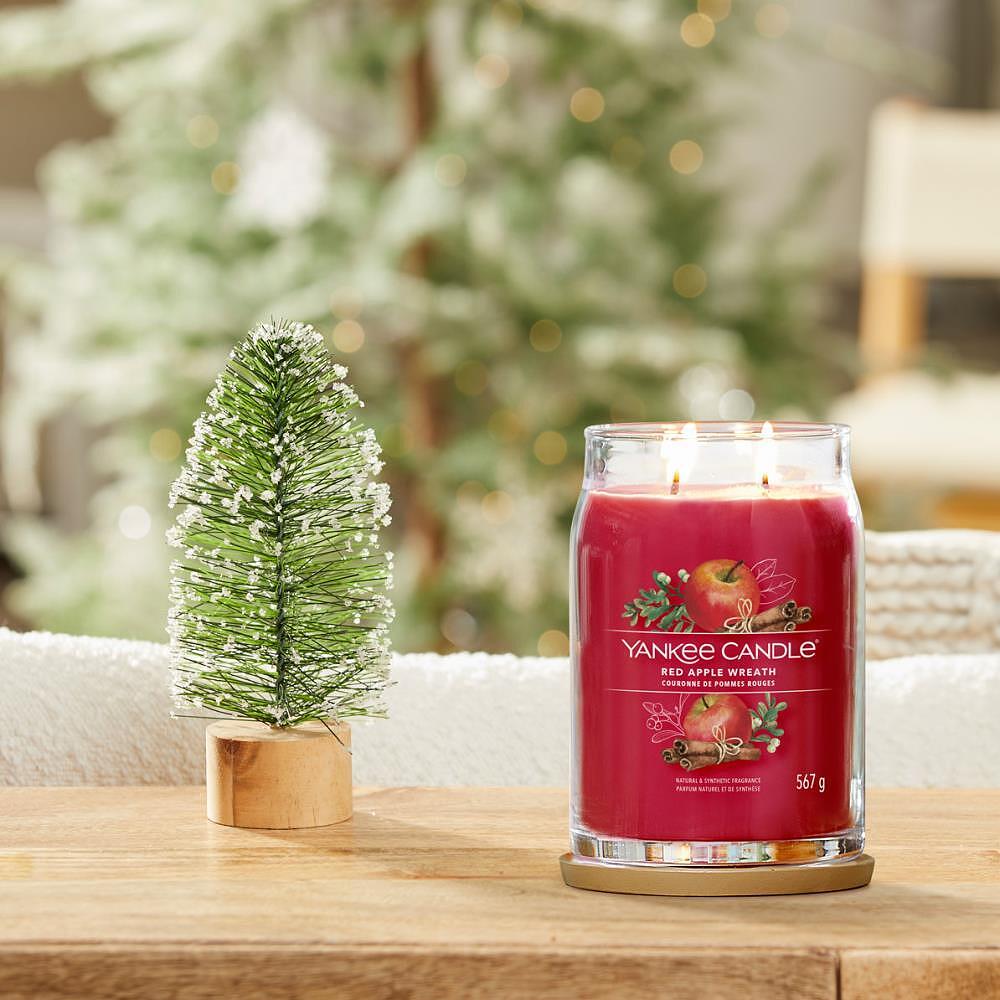 СВЕЩ YANKEE CANDLE SIGNATURE RED APPLE WREATH